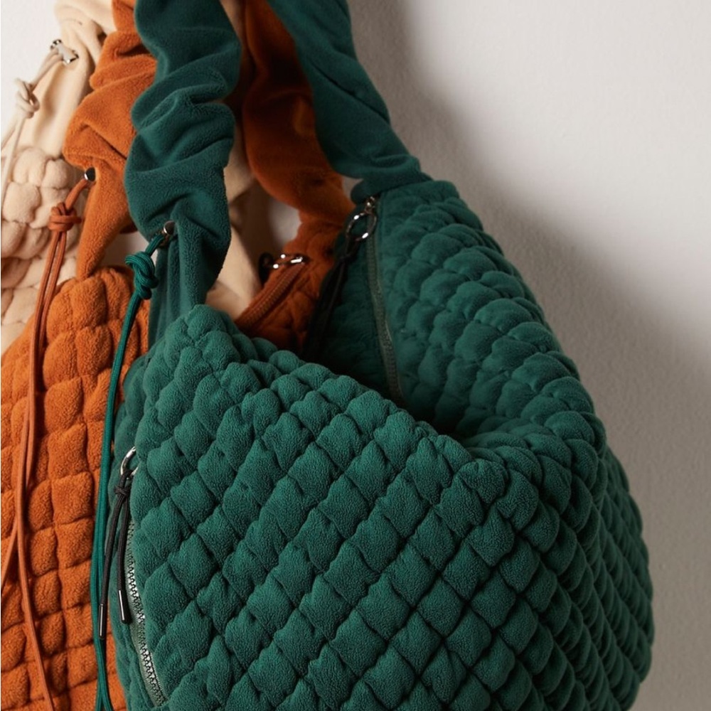 Free People Movement Pucker Up Fleece carryall Elegant Green Quilted Women's NWT